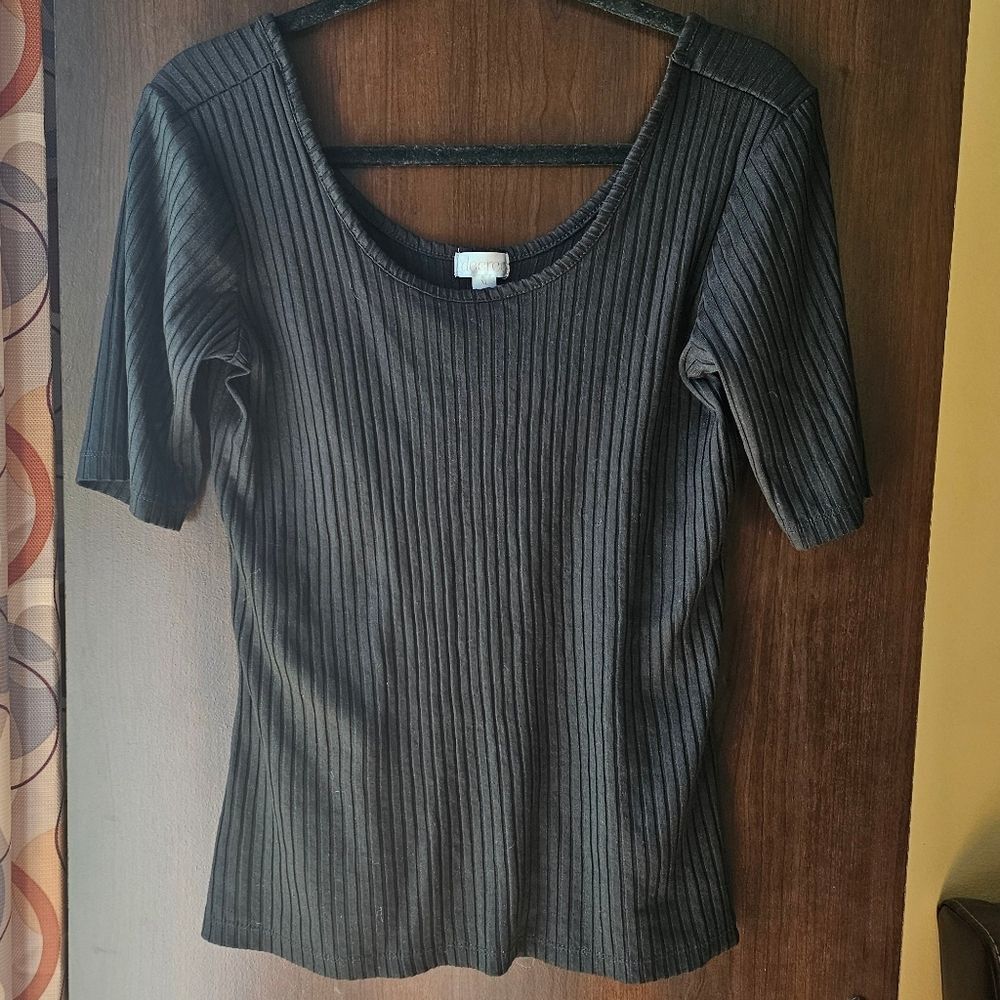 Decree Black Ribbed Short Sleeve Top
